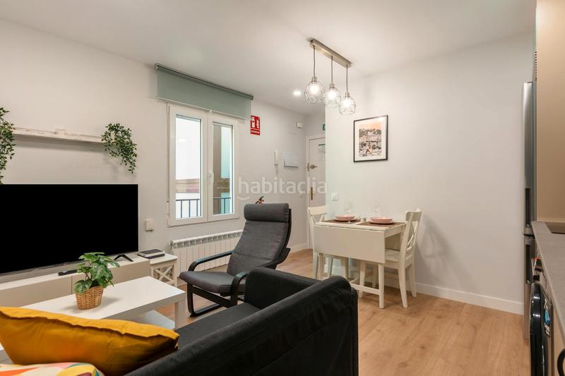 Foto bdc3d5f3-69f8-4686-9679-588d7cdd92fd. Alquiler piso calle sombrerete, en Embajadores-Lavapiés Madrid
