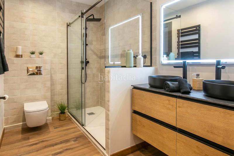 Foto e8ba85f5-bc75-4af0-b4bc-4122a8b650e6. Alquiler piso carrer dels enamorats, en El Camp de l´Arpa del Clot Barcelona