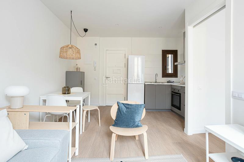 Foto 6636358f-b48d-4a03-bd0e-a415a1d1bd0d. Miete etagenwohnung in Raval Barcelona