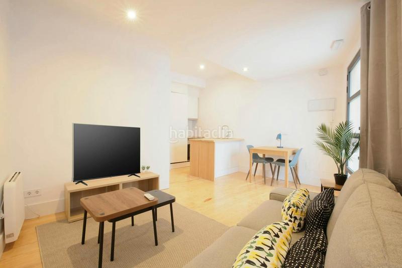 Foto 1896091d-a93a-4fe9-a2df-df8a1e2fd7ec. Lloguer pis amb calefacció a Valdeacederas Madrid