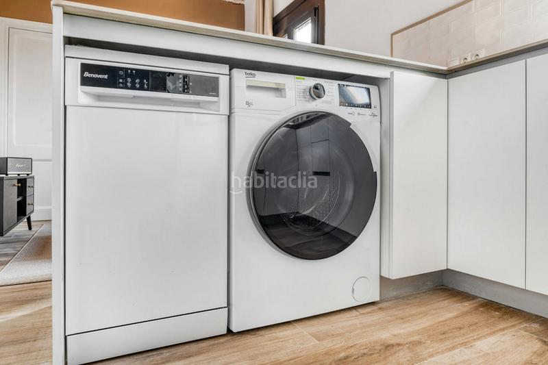 Foto d003b3dc-cd82-4cd0-b368-e2d44ea625c2. Alquiler piso carrer de taxdirt, en Baix Guinardó Barcelona