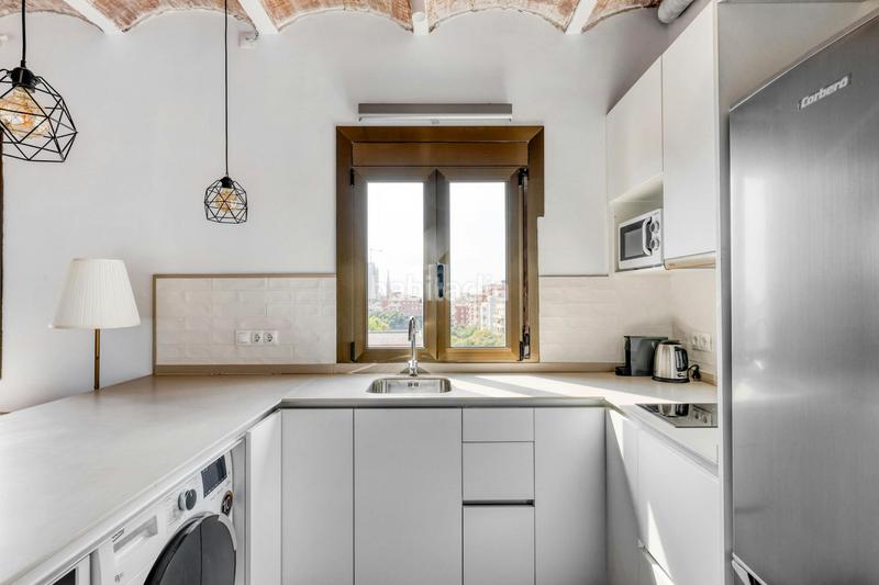 Foto 93edde12-7b26-4a57-95fd-9b834e4bc399. Rent flat with heating in Baix Guinardó Barcelona