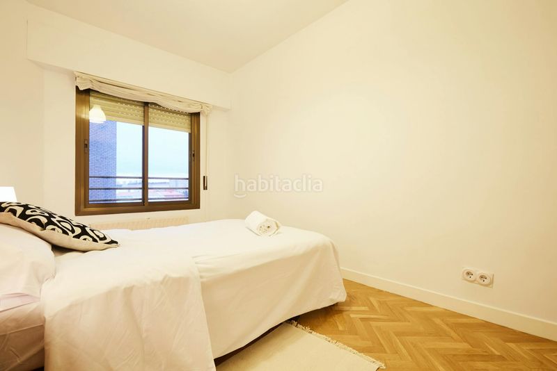 Foto 072f625e-d013-4c60-8c6f-c0580e54aed9. Rent flat in Adelfas Madrid
