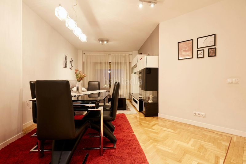 Foto 6ef86bc2-39a0-4be7-8595-37f1a4814b6e. Rent flat in Adelfas Madrid
