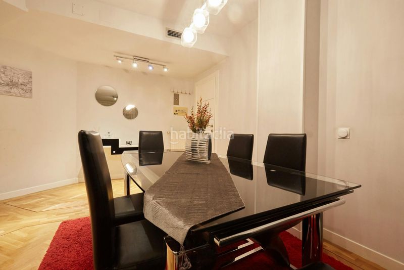 Foto fae80927-4159-4810-ac73-c6b7469b0058. Rent flat in Adelfas Madrid