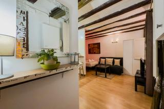 Location Appartement  N/a. Carrer del portal nou, barcelona