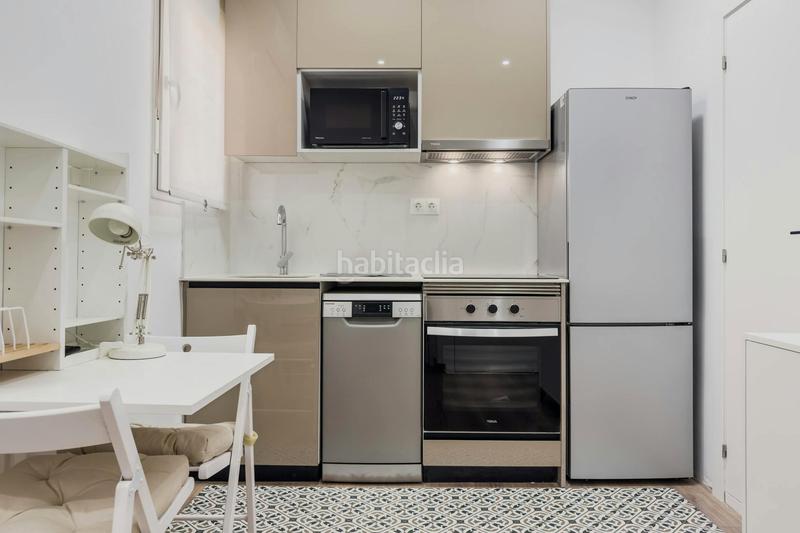 Foto ebda2fec-2388-454b-be7c-0f4c3b302ae5. Miete etagenwohnung mit heizung in Raval Barcelona