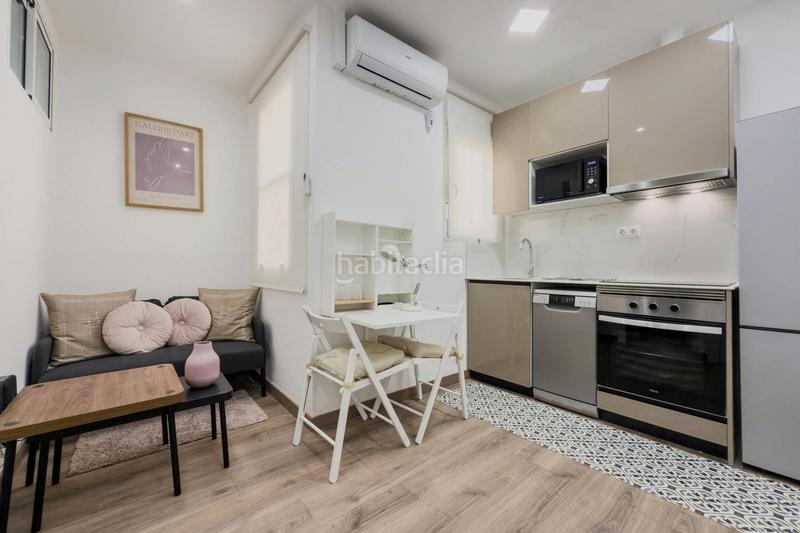 Foto 89e17d61-8b23-495a-8adf-3767f8fda593. Rent flat with heating in Raval Barcelona