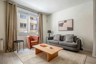 Miete Etagenwohnung  N/a. Carrer de gomis, barcelona