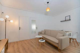 Alquiler Piso  N/a. Calle salvador almenar, valencia