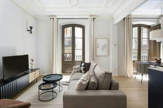 Location Appartement  N/a. Carrer den serra, barcelona