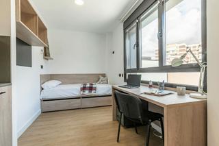 Rent Building  N/a. Calle de sinesio delgado, madrid