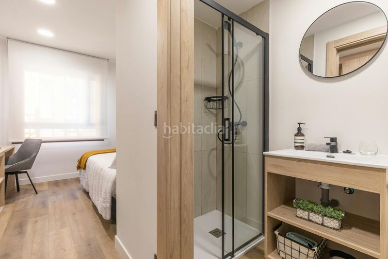 Foto 1860e1ab-49a6-41b1-a516-03928a87df40. Lloguer edifici a Tres Olivos-Valverde Madrid