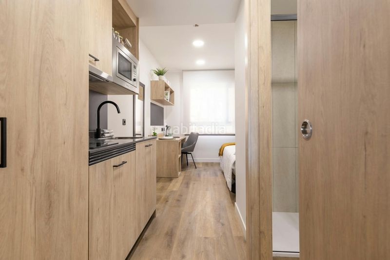 Foto 8bd8075c-c49c-47c0-9eef-5c49652663a7. Lloguer edifici a Tres Olivos-Valverde Madrid