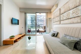 Rent Flat  N/a. Calle de orense, madrid