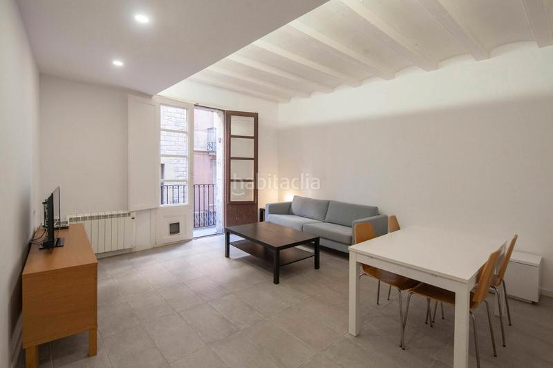 Foto 79a308fe-e83f-4ae5-a98b-a350a0cfb3d1. Rent flat in Gòtic Barcelona