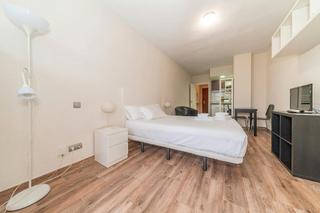 Rent Building  N/a. Calle de mauricio legendre, madrid