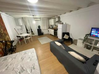 Miete Etagenwohnung  N/a. Carrer de ferran, barcelona