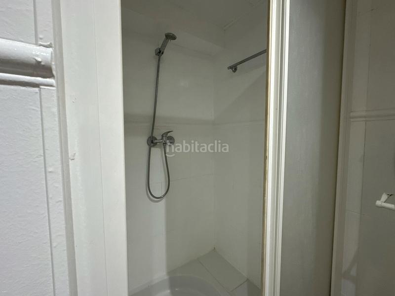 Foto bbbdb3f7-da0e-4433-b6d3-61dfd9a46033. Alquiler piso carrer de ferran, en Gòtic Barcelona