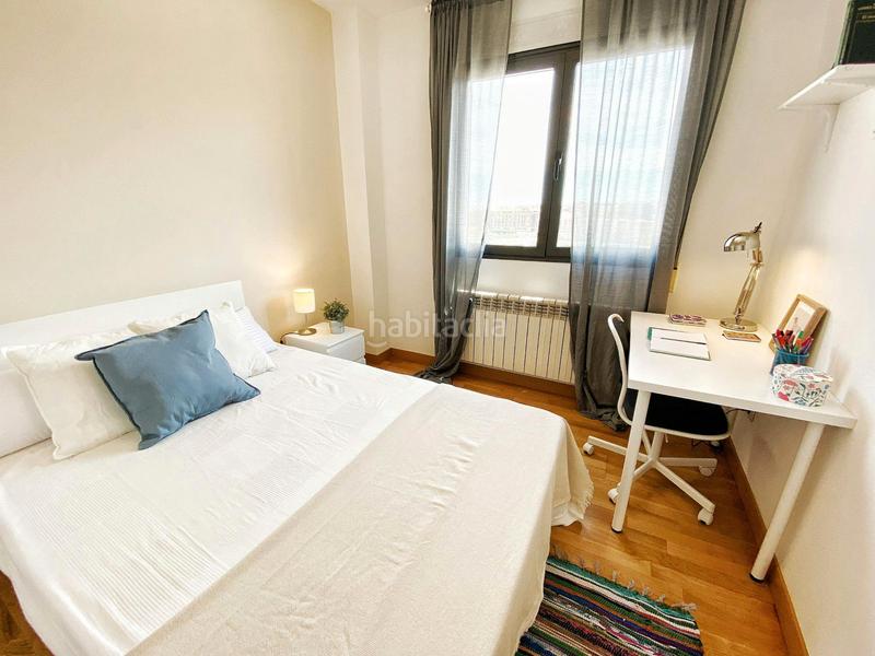 Foto 7cc87225-27c4-4429-a554-481ea77a53f3. Rent flat with heating in Imperial Madrid