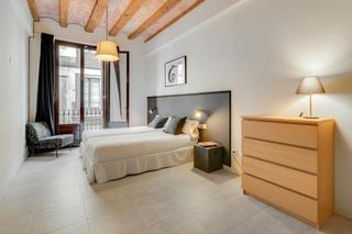 Alquiler Piso  N/a. Carrer de la reina cristina, barcelona