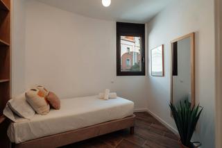 Miete Etagenwohnung  N/a. Carrer del pintor fortuny, barcelona