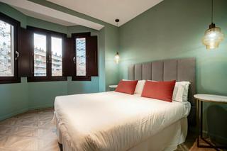 Alquiler Piso  N/a. Ronda de sant antoni, barcelona