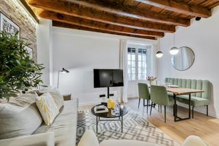 Miete Etagenwohnung  N/a. Carrer den gignàs, barcelona