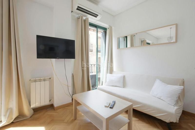 Foto 8b03448d-8794-42f8-b079-11f41f1c7214. Rent flat with heating in Sol Madrid
