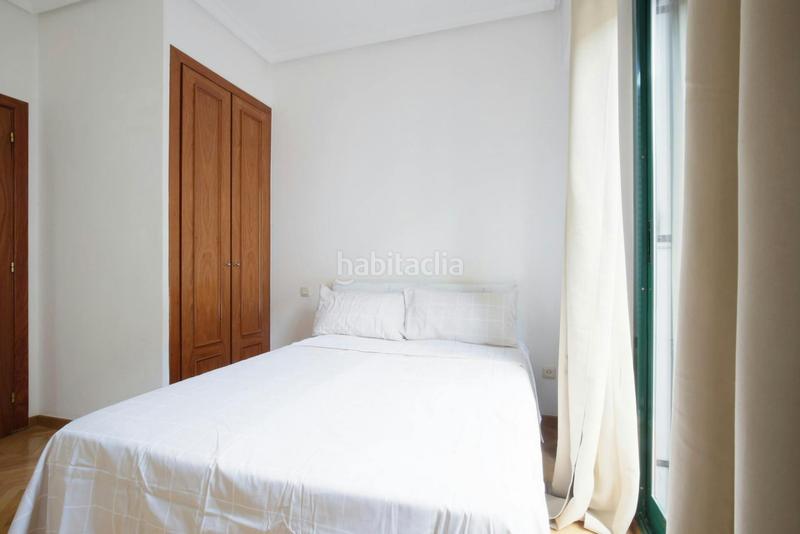 Foto eb56a7bf-73e0-488a-a275-97f838ace346. Rent flat with heating in Sol Madrid