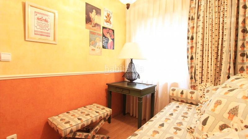 Foto 0207c686-82cb-4094-bd59-e803e8533a0a. Alquiler piso calle de aguilar de campóo, en Valdezarza Madrid