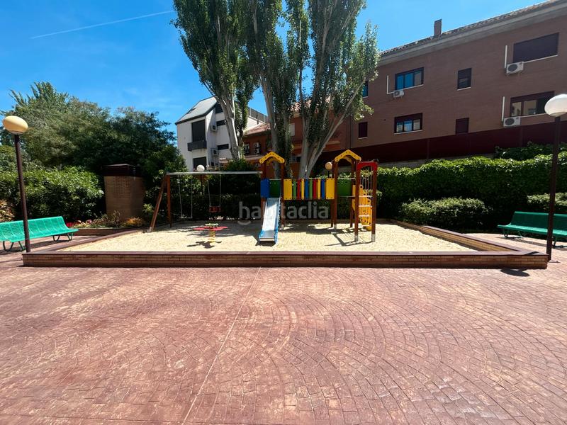 Foto 932cb50a-a770-4ff7-af59-033f4d8163d8. Location appartement avec chauffage parking dans Valdezarza Madrid