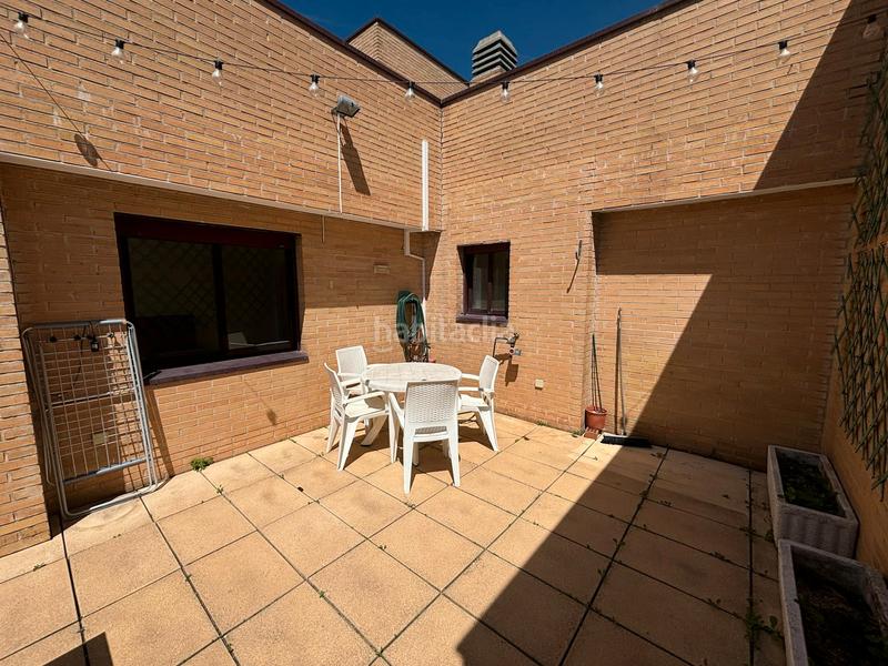 Foto 6a966460-fdef-461f-a46a-6d5fa0fecae7. Miete etagenwohnung mit heizung parking in Valdezarza Madrid