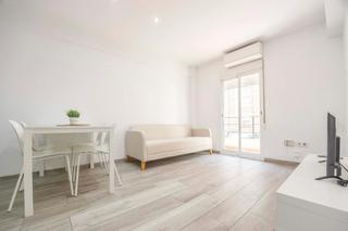 Lloguer Pis  N/a. Carrer de pere cabanes, valencia