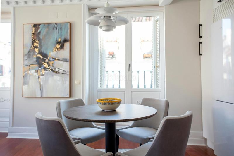 Foto d8c2bf5e-d352-40dd-97d8-85452d81bf12. Rent flat with heating in Sol Madrid