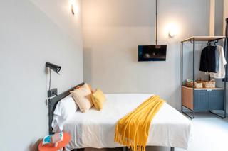 Location Appartement  N/a. Avinguda del paral.lel, barcelona