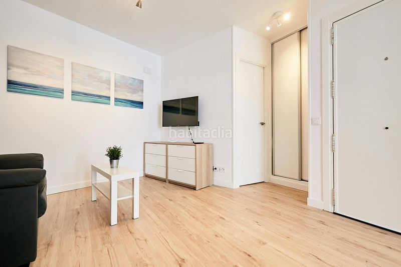 Foto 50d35921-23a2-46e0-b54b-3c28715dd62b. Rent flat with heating in Valdeacederas Madrid