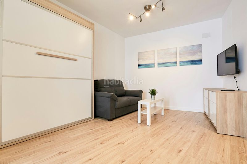 Foto 78eff809-328d-4355-86cf-100ac19198fb. Rent flat with heating in Valdeacederas Madrid
