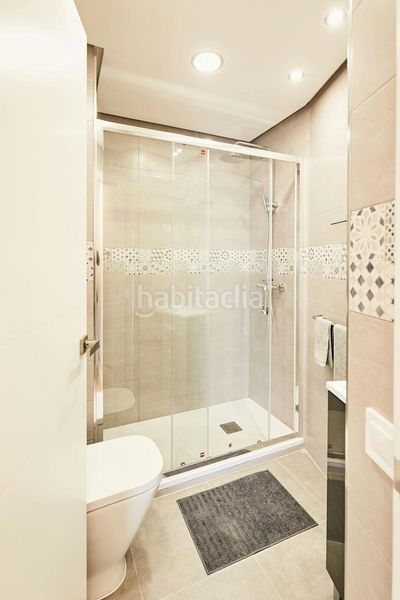 Foto ba305075-a54e-4f98-b300-c80ffca5a5a9. Rent flat with heating in Valdeacederas Madrid