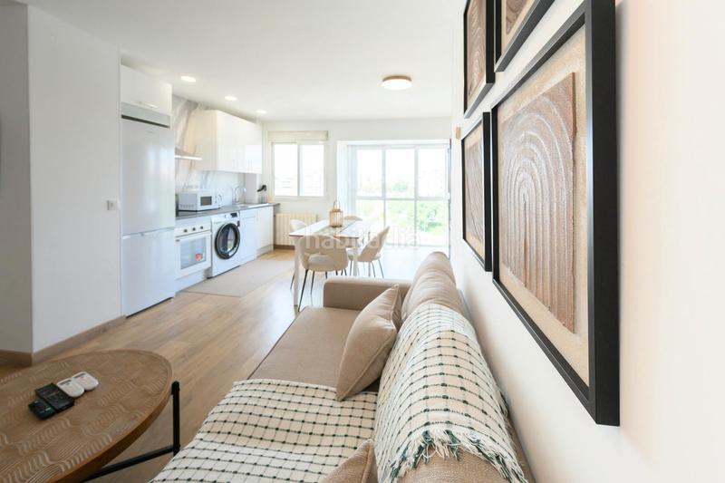 Foto 0274ac89-f40e-4efc-bc0c-3c1a0144022a. Alquiler piso calle virgen de la paz, en Concepción Madrid