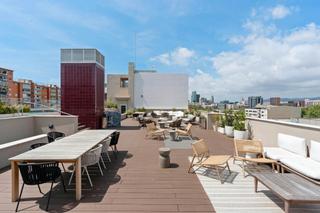 Location Appartement  N/a. Carrer de pallars, barcelona