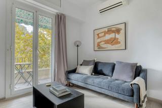 Location Appartement  N/a. Carrer de viladomat, barcelona