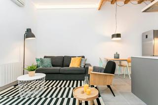 Rent Flat  N/a. Carrer de sepúlveda, barcelona