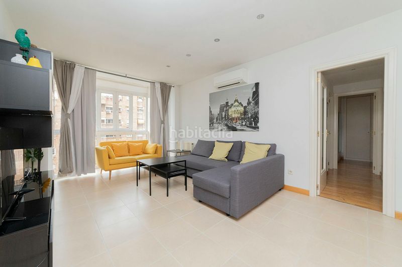 Foto 55903e1a-333e-47ac-8f58-609bd81cfd4c. Rent flat in Acacias Madrid