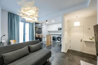 Rent Flat  N/a. Calle gilena, madrid
