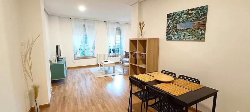 Foto 1650d1db-42b9-468d-9ea2-fc9ce717e292. Rent flat in Palos de Moguer Madrid