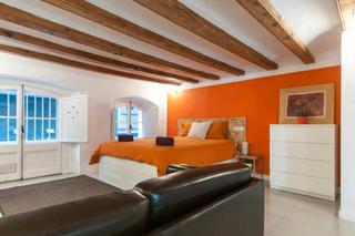 Location Appartement  N/a. Carrer dels tallers, barcelona