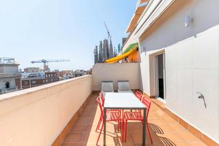 Rent Flat  N/a. Avinguda de gaudí, barcelona