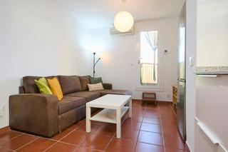 Rent Flat  N/a. Carrer de travau, barcelona
