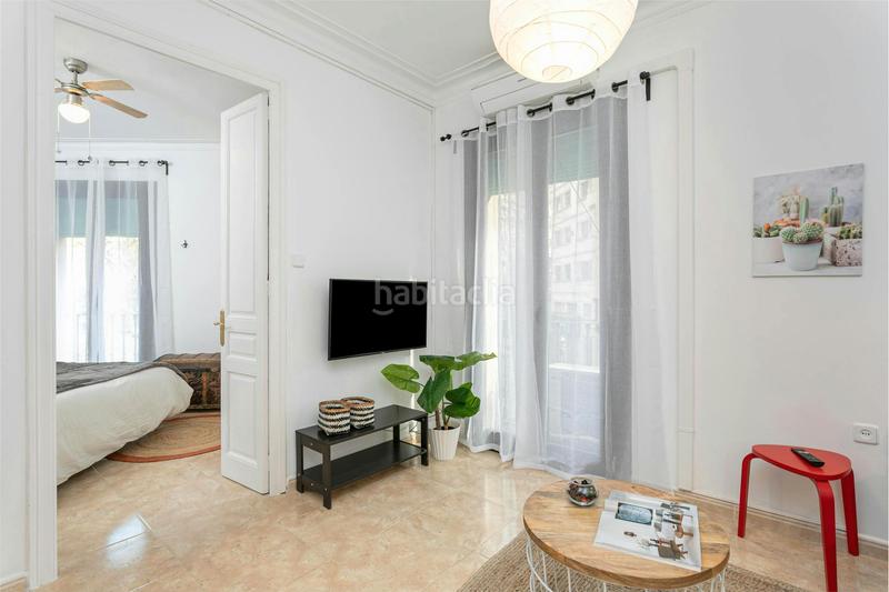 Foto 2a2ccecd-04e3-400e-99e0-0e02c2a84dac. Rent flat with heating in Sant Antoni Barcelona